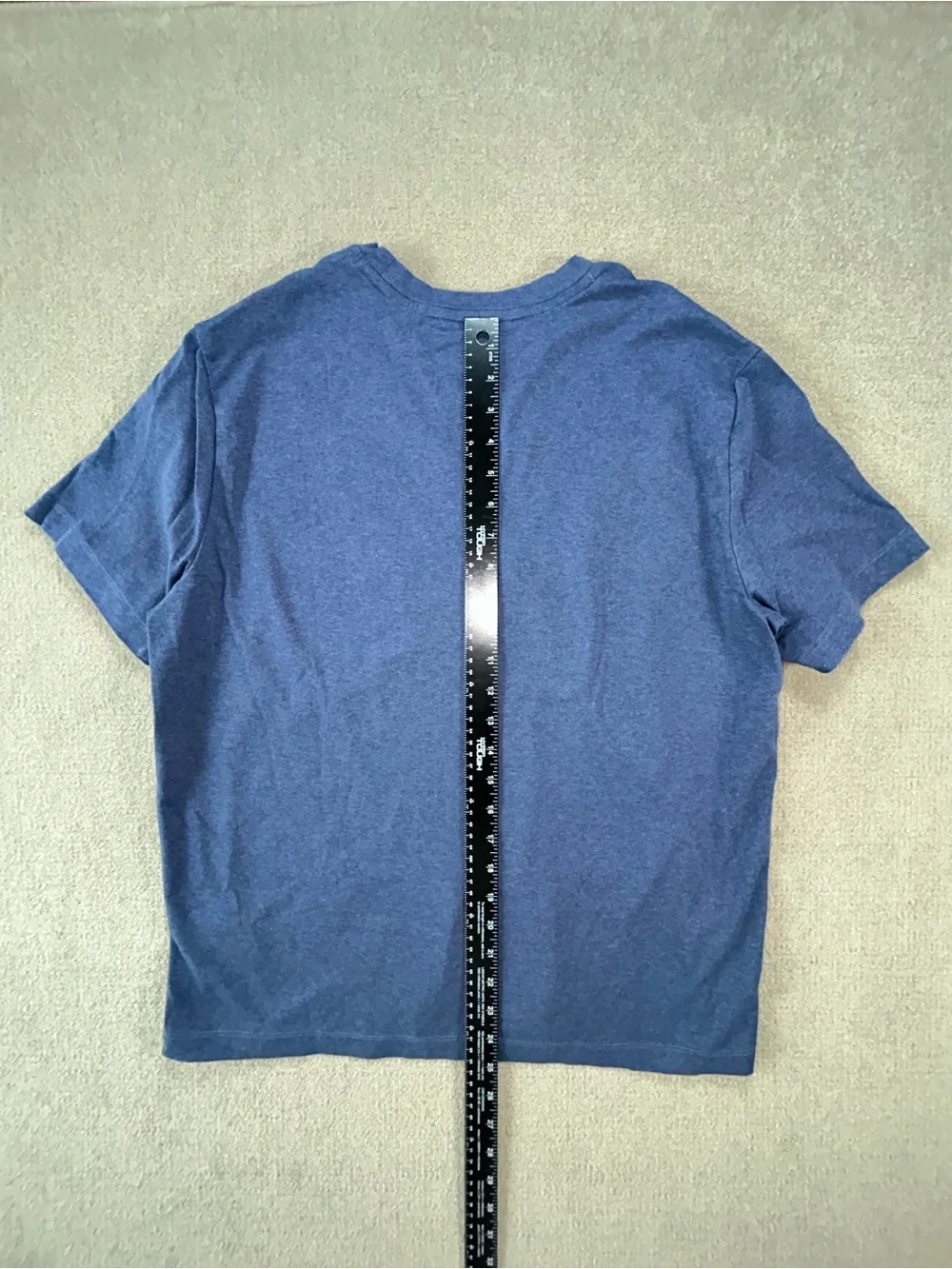 Bundle of Two Banana Republic Luxe Touch Performance Tees Size Large